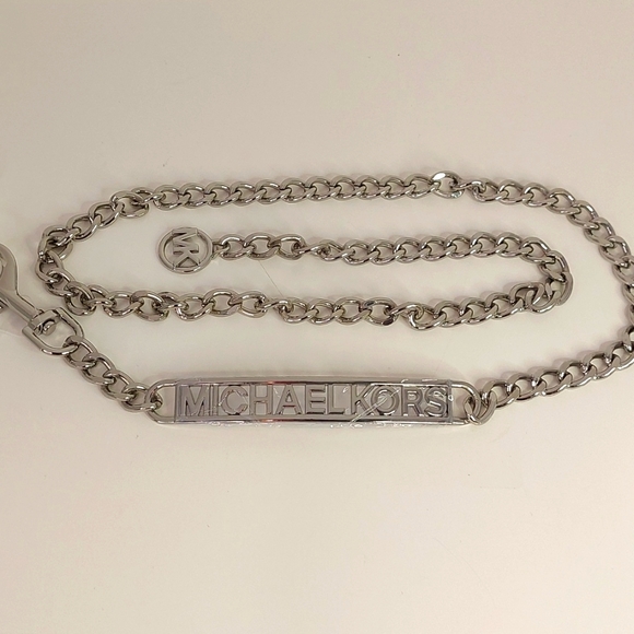 💥Host Pick💥 Michael Kors Metal Logo Chain Link Belt